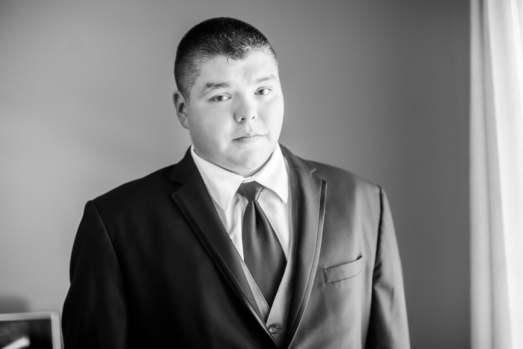 Sarah-Derek-wedding-photographer-Syracuse-NY